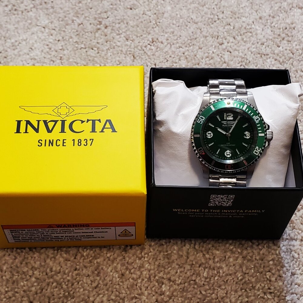 Invicta 69480 Specialty Men's 40mm Green Dial & Stainless Steel Quartz Watch - Picture 3 of 4